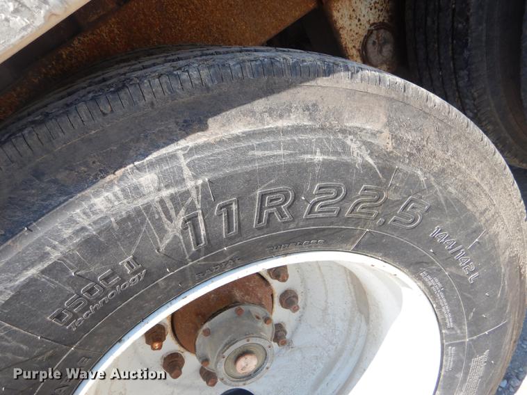 image for item ED9282 1998 Ledwell feed delivery trailer