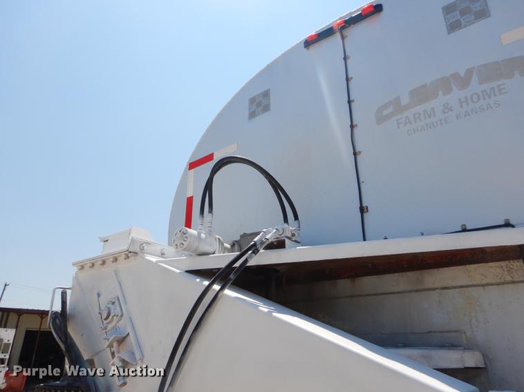 image for item ED9282 1998 Ledwell feed delivery trailer