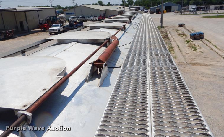 image for item ED9282 1998 Ledwell feed delivery trailer