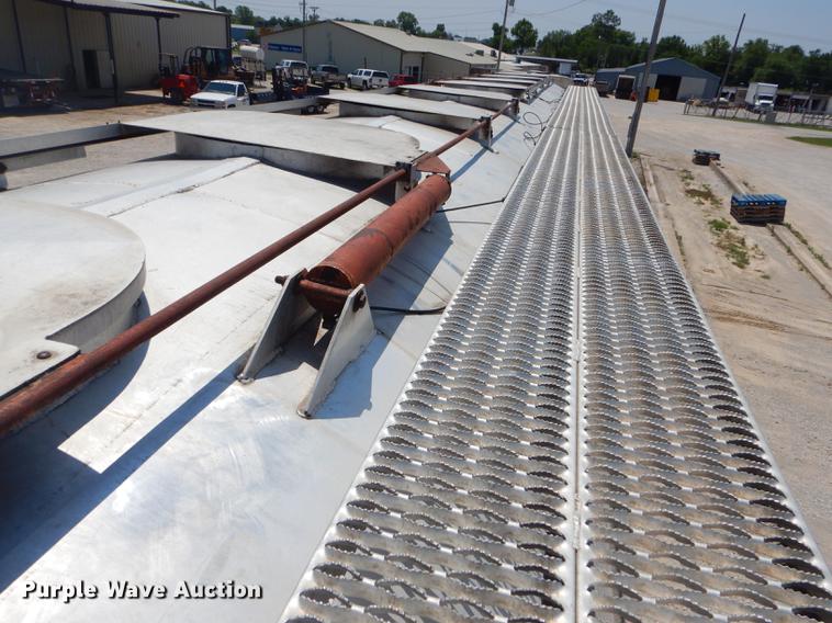 image for item ED9282 1998 Ledwell feed delivery trailer