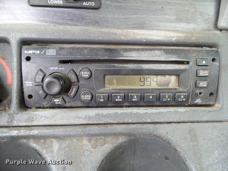 image for item EM9185 2008 Freightliner Columbia semi truck