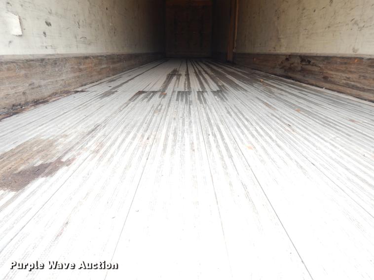 image for item FC9504 1985 Trailmobile 011S-3YAL dry van trailer