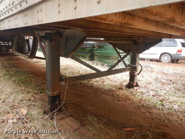 image for item FC9504 1985 Trailmobile 011S-3YAL dry van trailer