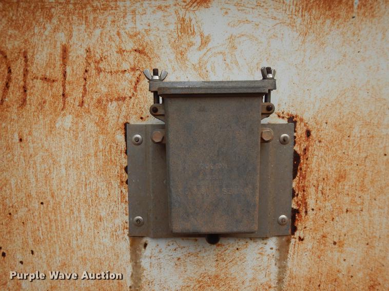 image for item FC9504 1985 Trailmobile 011S-3YAL dry van trailer