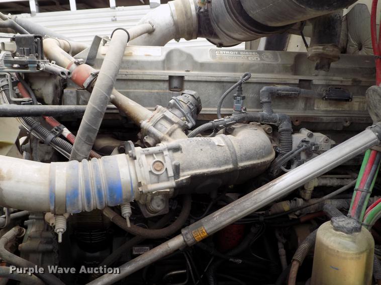 image for item FG9435 2008 Freightliner FLD semi truck