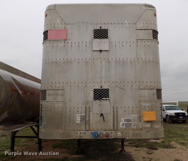 image for item FG9450 1996 Wilson PSAL-303P livestock trailer