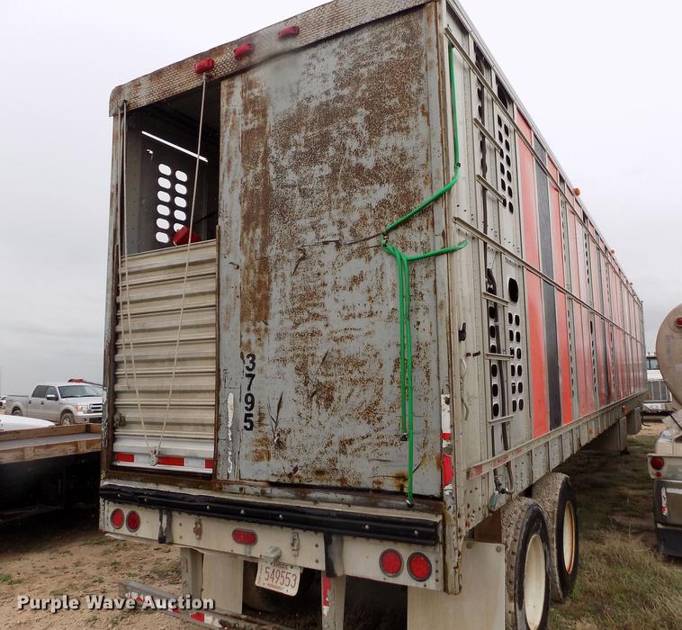 image for item FG9450 1996 Wilson PSAL-303P livestock trailer