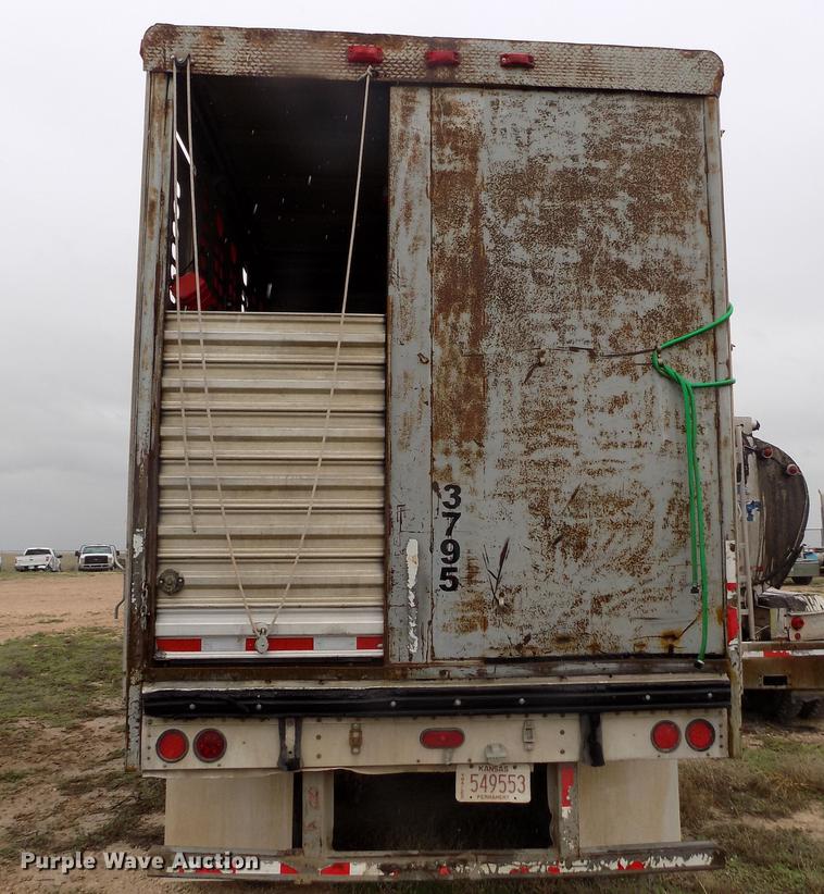 image for item FG9450 1996 Wilson PSAL-303P livestock trailer