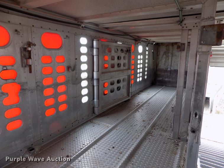 image for item FG9450 1996 Wilson PSAL-303P livestock trailer