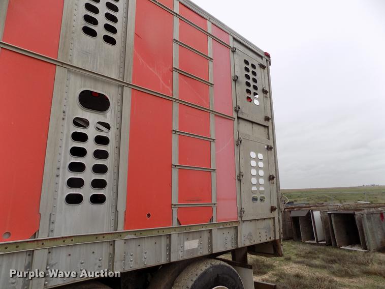 image for item FG9450 1996 Wilson PSAL-303P livestock trailer