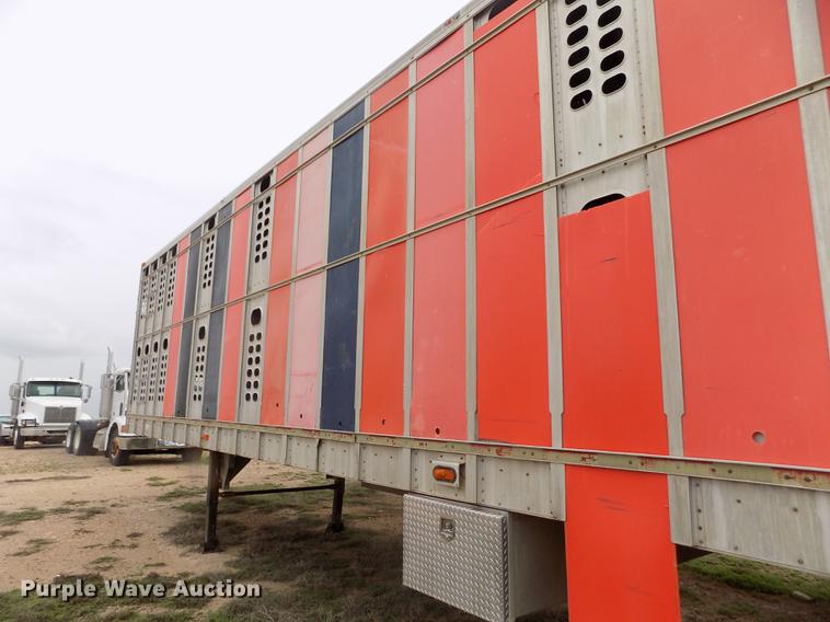 image for item FG9450 1996 Wilson PSAL-303P livestock trailer