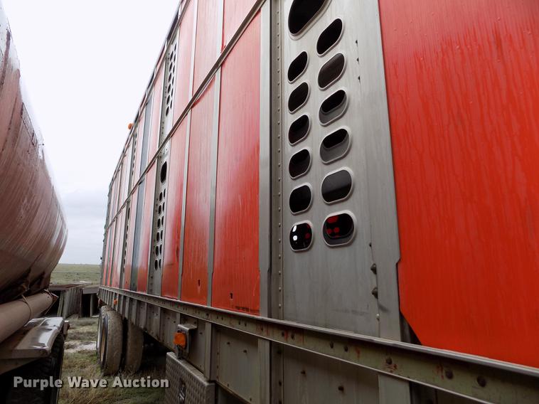 image for item FG9450 1996 Wilson PSAL-303P livestock trailer