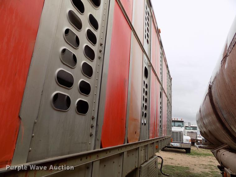 image for item FG9450 1996 Wilson PSAL-303P livestock trailer