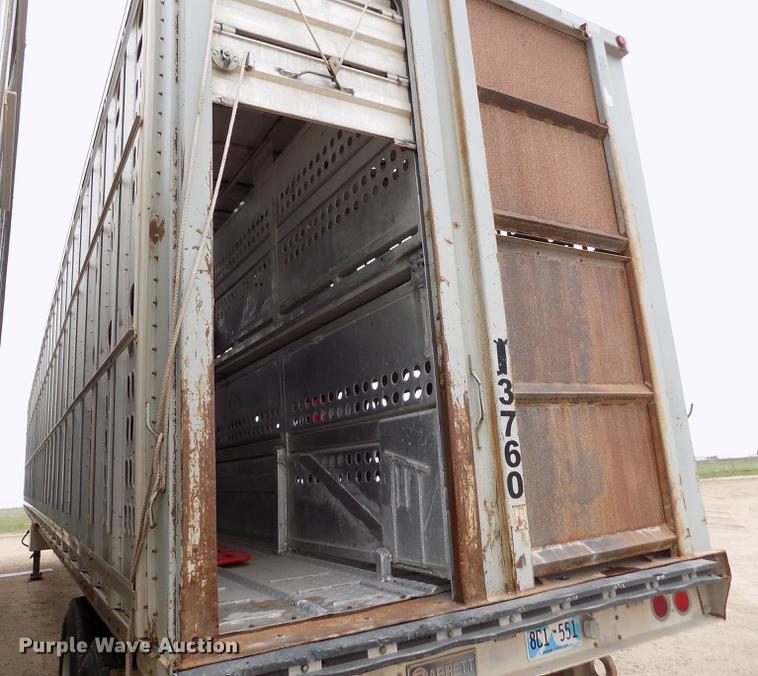 image for item FG9463 1995 Barrett livestock trailer