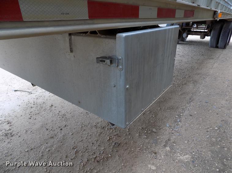 image for item FG9463 1995 Barrett livestock trailer