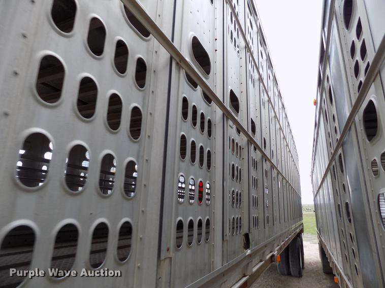 image for item FG9463 1995 Barrett livestock trailer