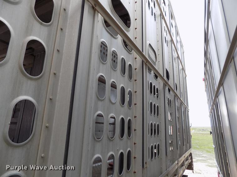 image for item FG9463 1995 Barrett livestock trailer