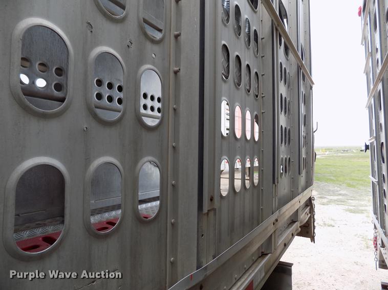 image for item FG9463 1995 Barrett livestock trailer