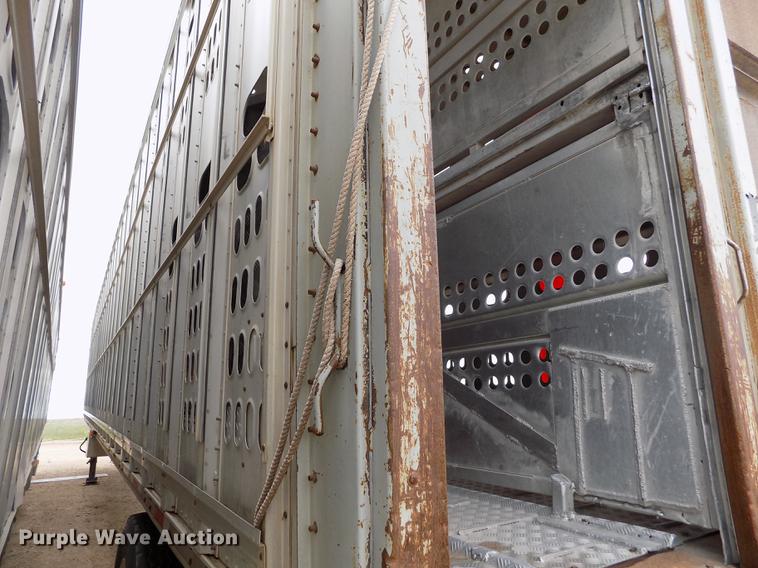 image for item FG9463 1995 Barrett livestock trailer