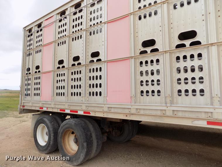 image for item FG9463 1995 Barrett livestock trailer