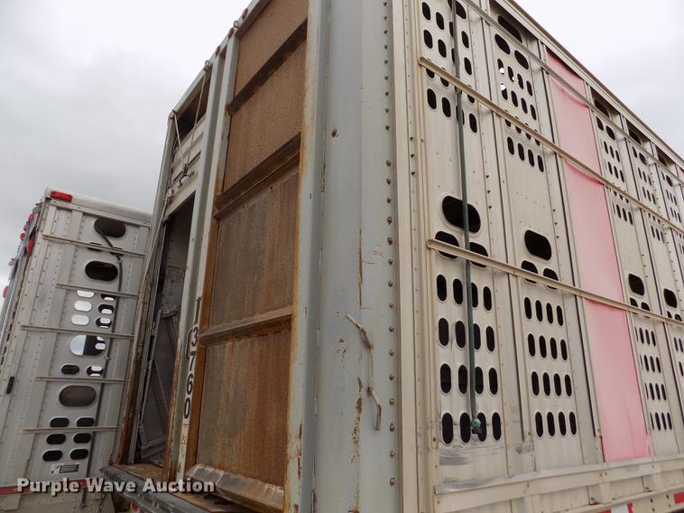 image for item FG9463 1995 Barrett livestock trailer