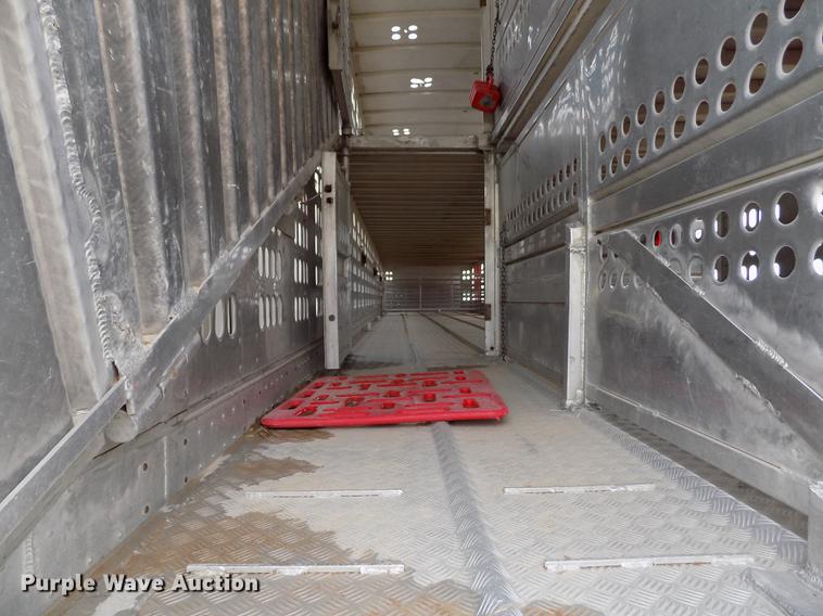 image for item FG9463 1995 Barrett livestock trailer