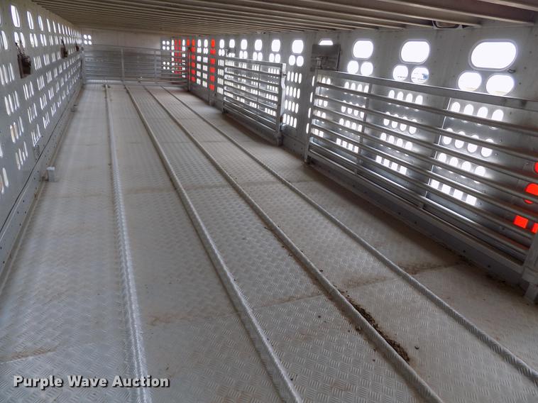 image for item FG9463 1995 Barrett livestock trailer