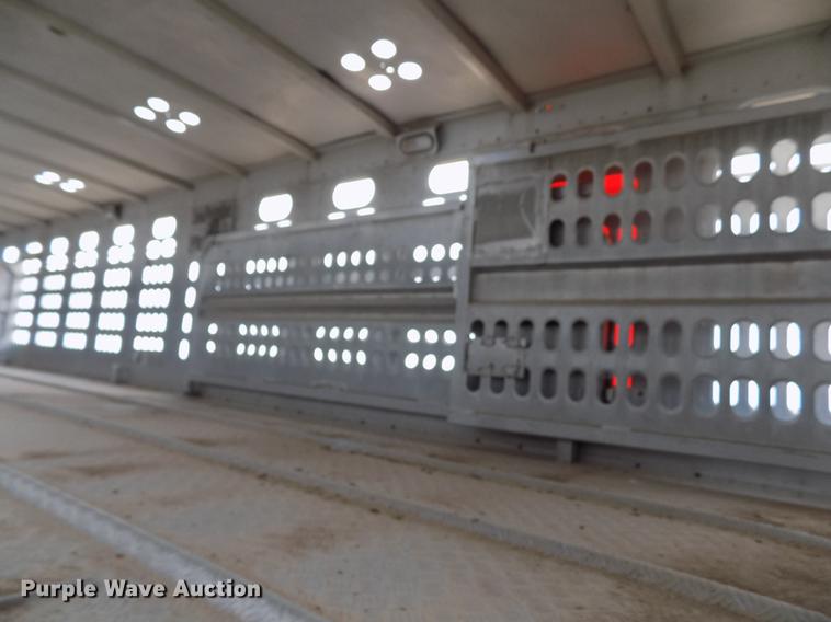 image for item FG9463 1995 Barrett livestock trailer