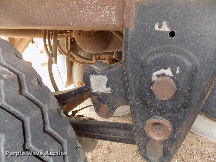 image for item FG9463 1995 Barrett livestock trailer