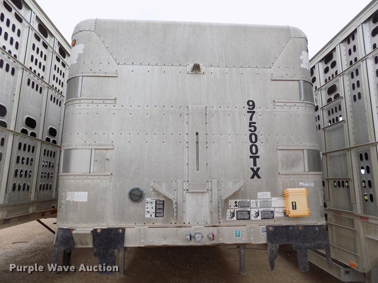 image for item FG9464 1997 Wilson PSADL-300P livestock trailer