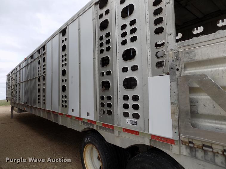 image for item FG9464 1997 Wilson PSADL-300P livestock trailer