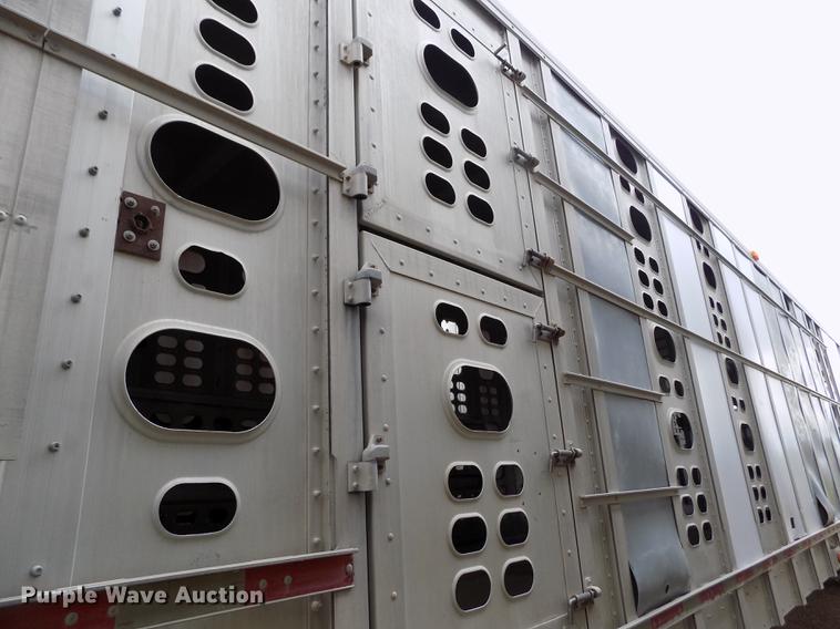 image for item FG9464 1997 Wilson PSADL-300P livestock trailer