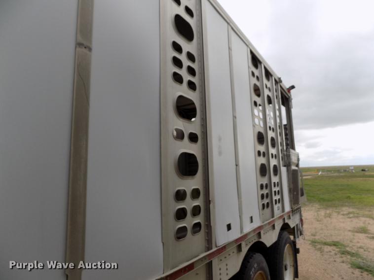 image for item FG9464 1997 Wilson PSADL-300P livestock trailer