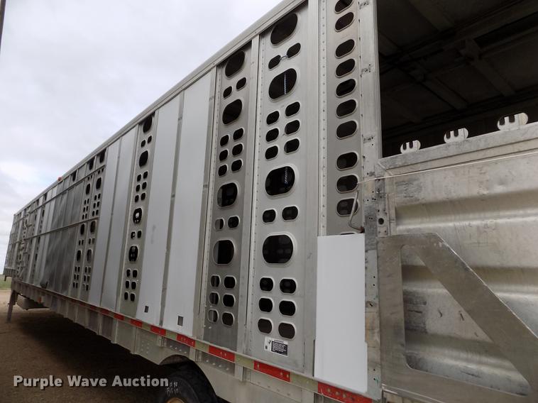 image for item FG9464 1997 Wilson PSADL-300P livestock trailer