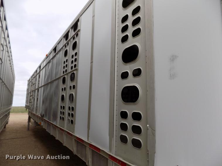 image for item FG9464 1997 Wilson PSADL-300P livestock trailer