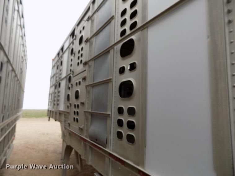 image for item FG9464 1997 Wilson PSADL-300P livestock trailer
