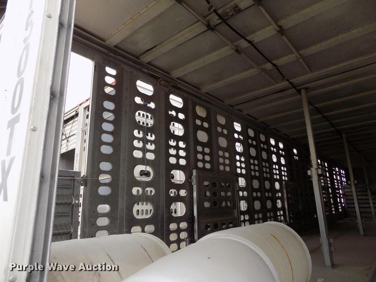 image for item FG9464 1997 Wilson PSADL-300P livestock trailer