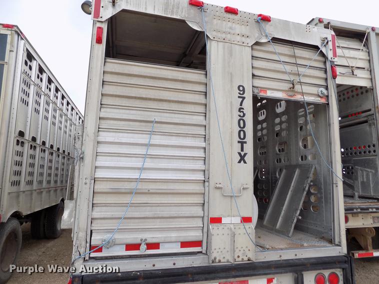 image for item FG9464 1997 Wilson PSADL-300P livestock trailer
