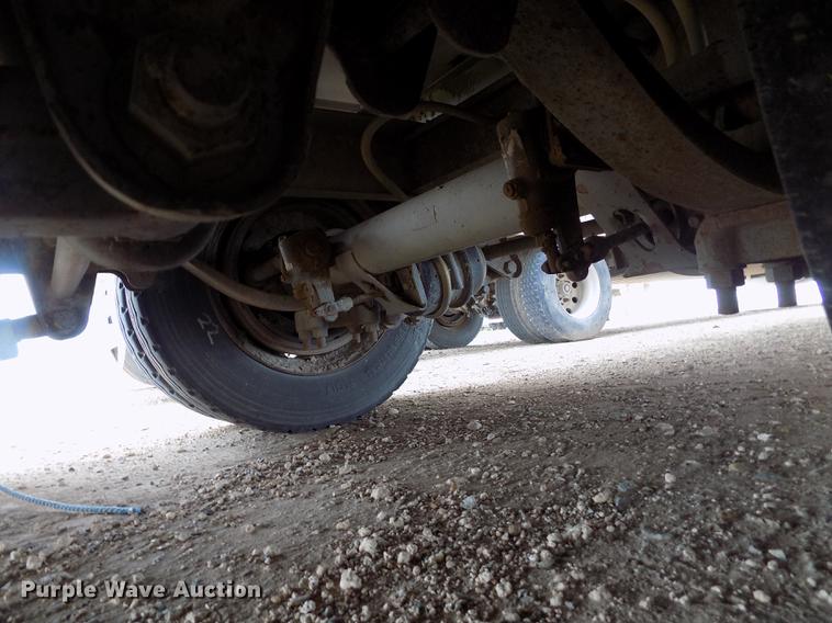 image for item FG9464 1997 Wilson PSADL-300P livestock trailer