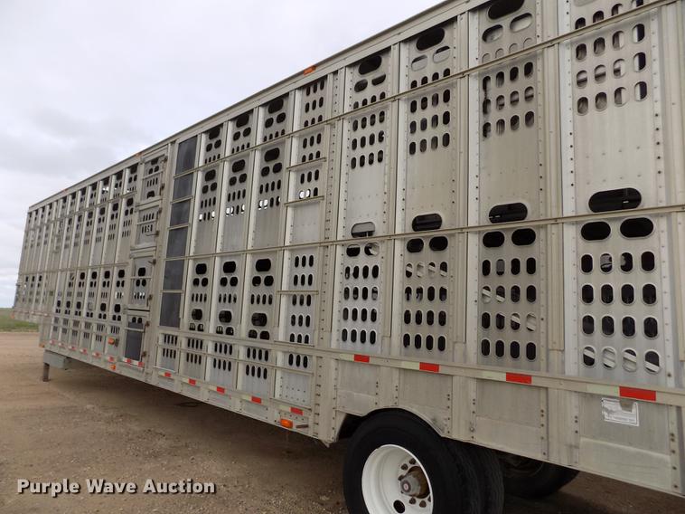 image for item FG9465 2001 Barrett livestock trailer