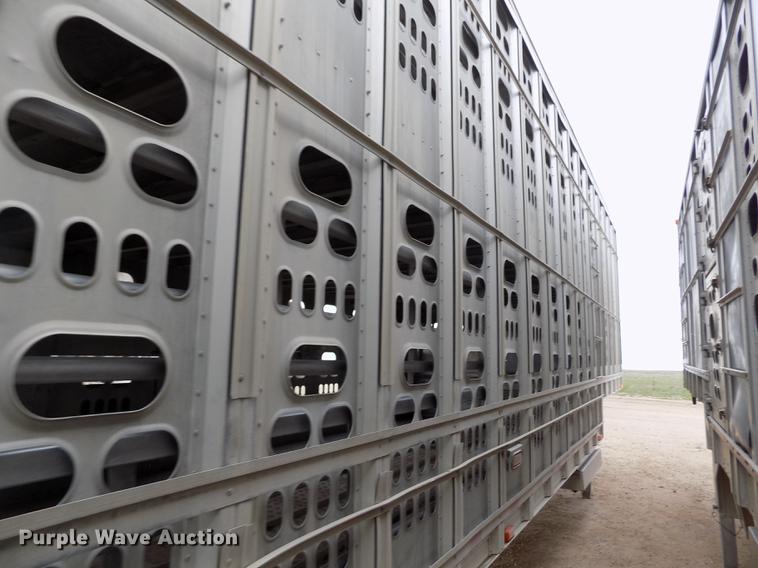image for item FG9465 2001 Barrett livestock trailer