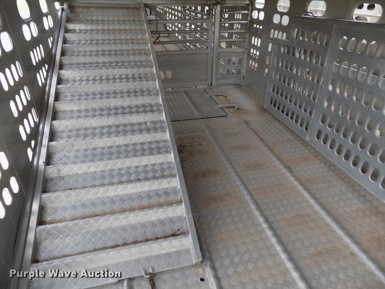 image for item FG9465 2001 Barrett livestock trailer