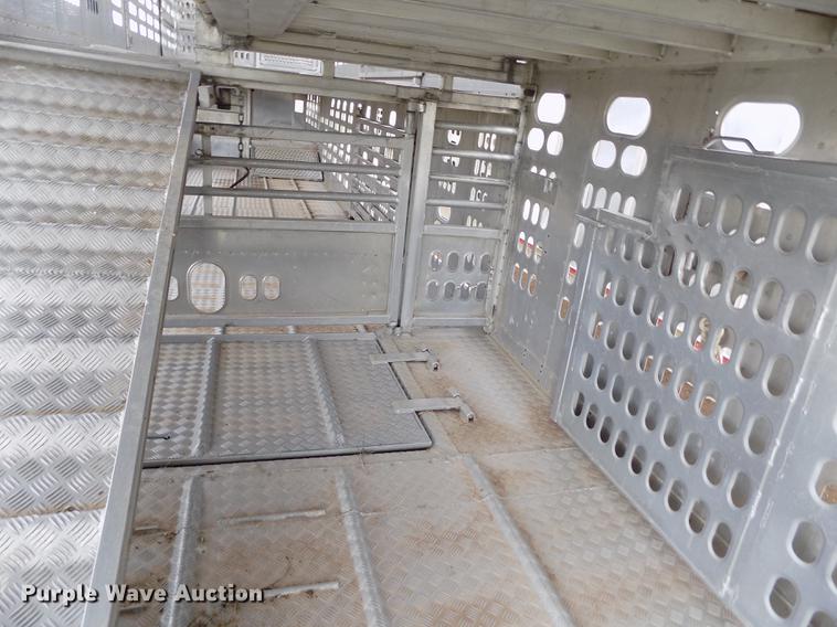 image for item FG9465 2001 Barrett livestock trailer