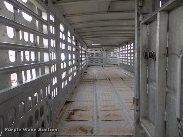 image for item FG9465 2001 Barrett livestock trailer