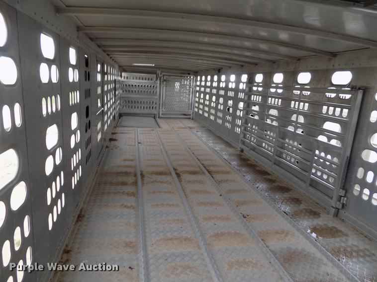 image for item FG9465 2001 Barrett livestock trailer