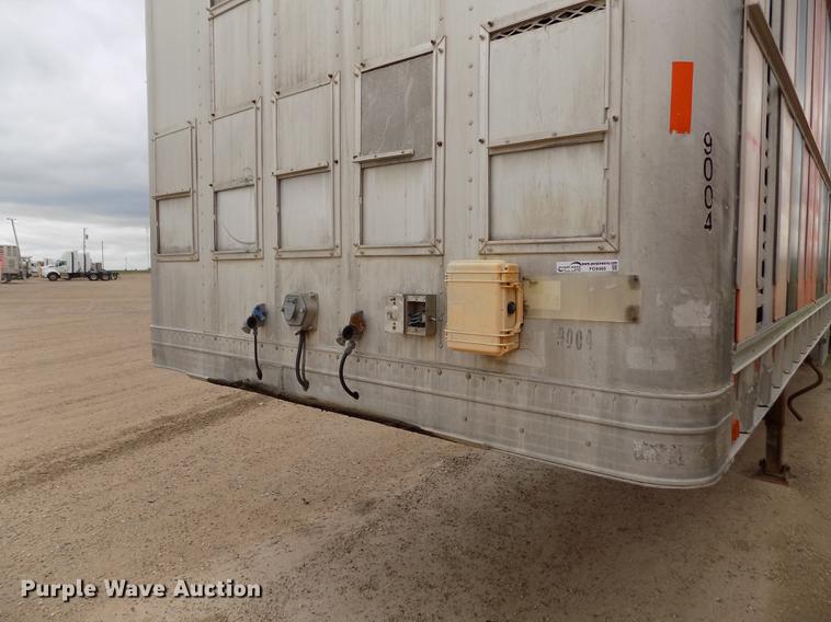 image for item FG9466 1998 Eby livestock trailer