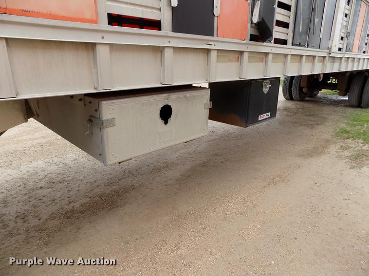 image for item FG9466 1998 Eby livestock trailer