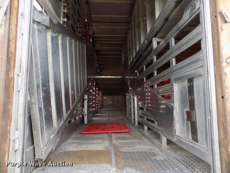 image for item FG9466 1998 Eby livestock trailer