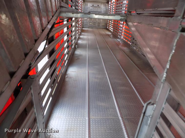 image for item FG9466 1998 Eby livestock trailer