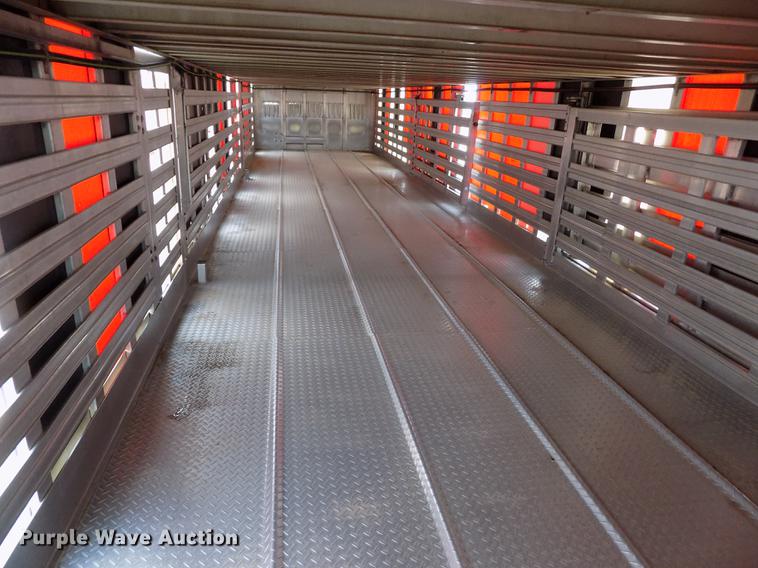 image for item FG9466 1998 Eby livestock trailer